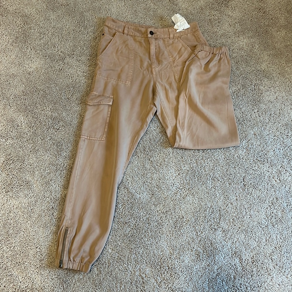 New Guess cargo joggers pants size 27